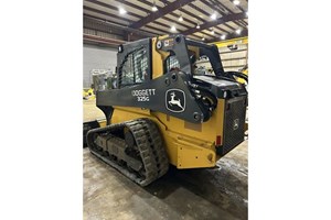 2023 John Deere 325G  Skidsteer