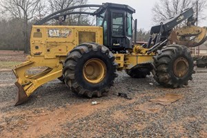 2017 Caterpillar 545D  Skidder